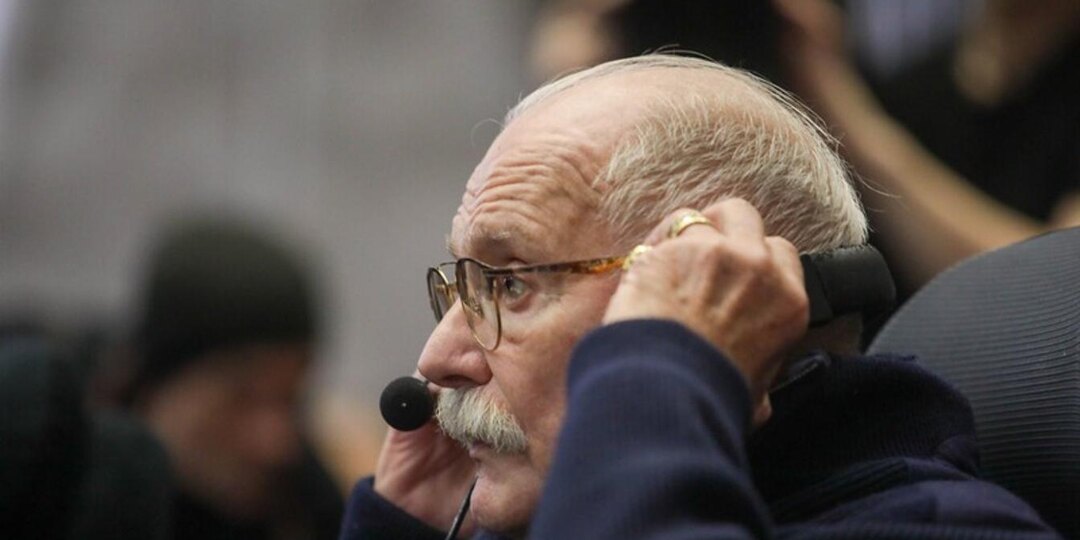 Михалков попросил поберечь его нервы перед спектаклем с Ефремовым