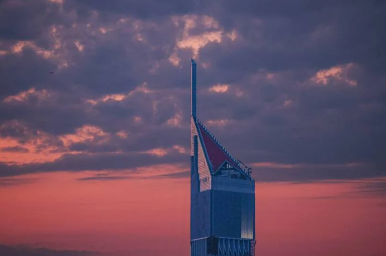 Небоскреб "Роскосмос".