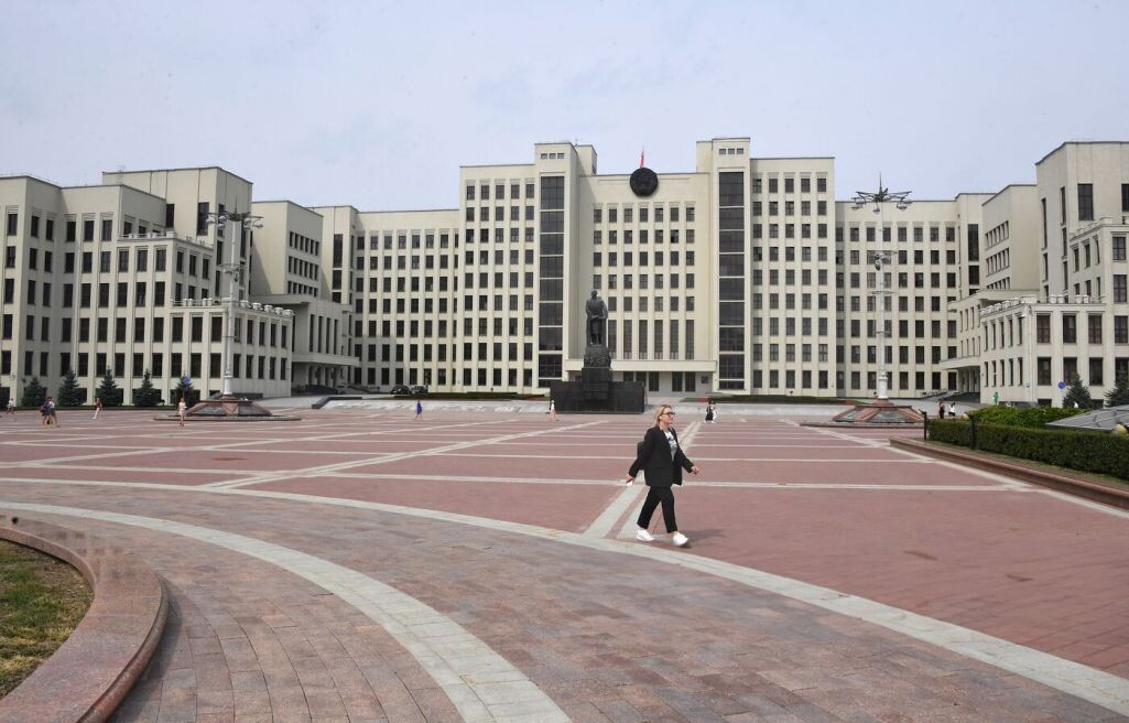 Дом правительства на площади Независимости в Минске. Виктор Толочко / РИА Новости