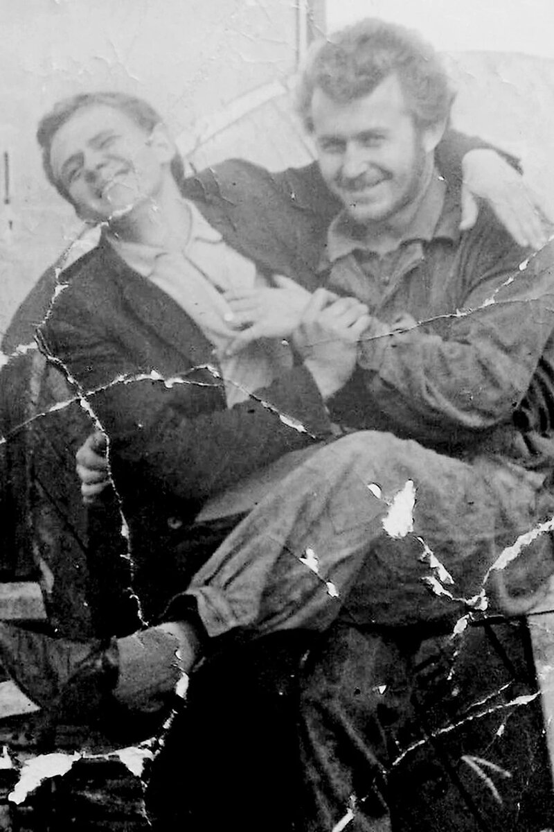 По этому старому снимку Кира сразу узнала отца. Фото: семейный архив Хорольских.