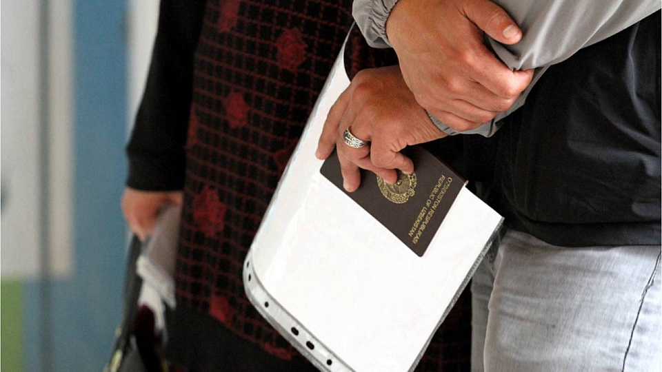 Мигранты из Таджикистана будут проходить медосмотр у себя на родине