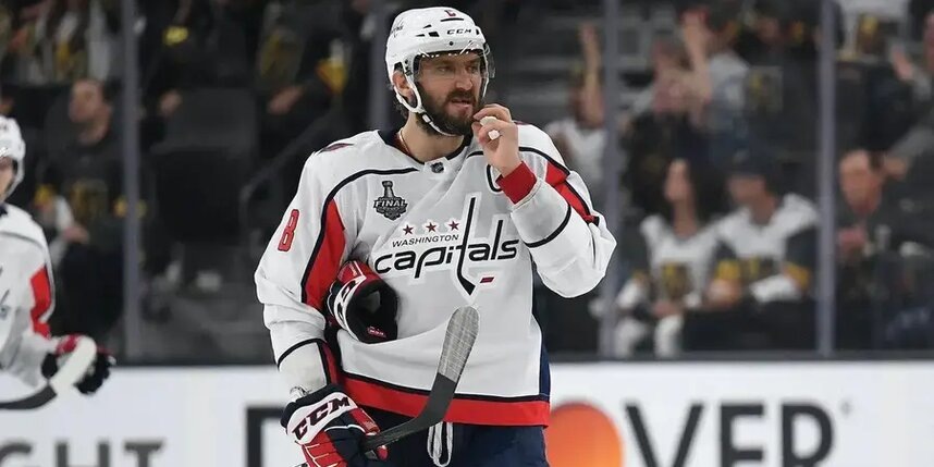    Овечкин играет за "Вашингтон" уже более 20 лет.