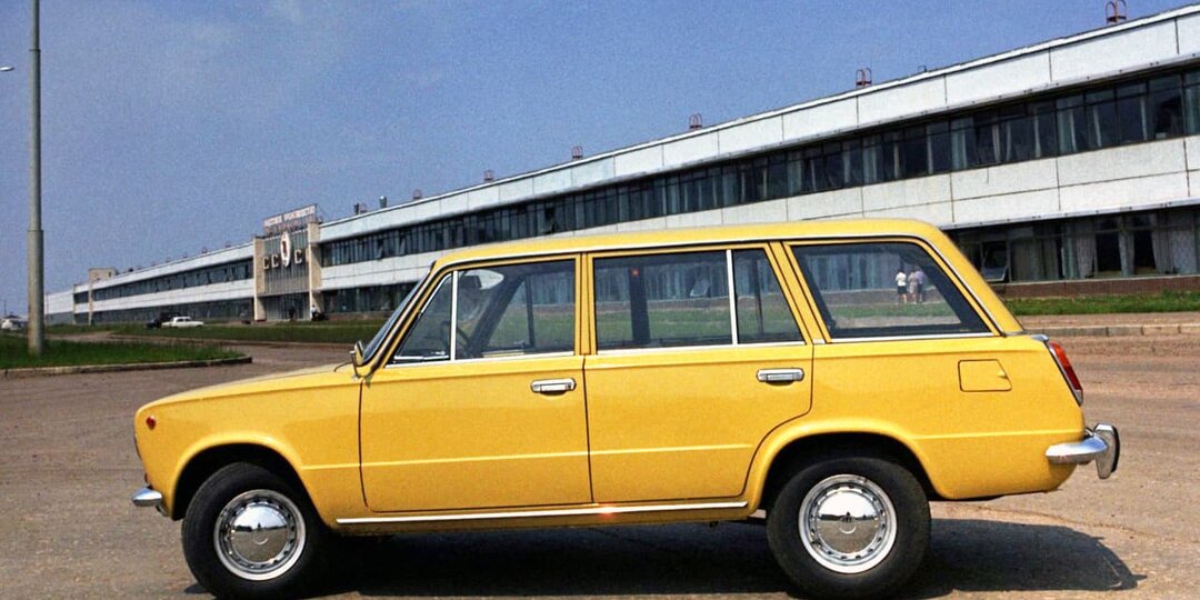 ВАЗ-2102: почему «сарай» стал легендой