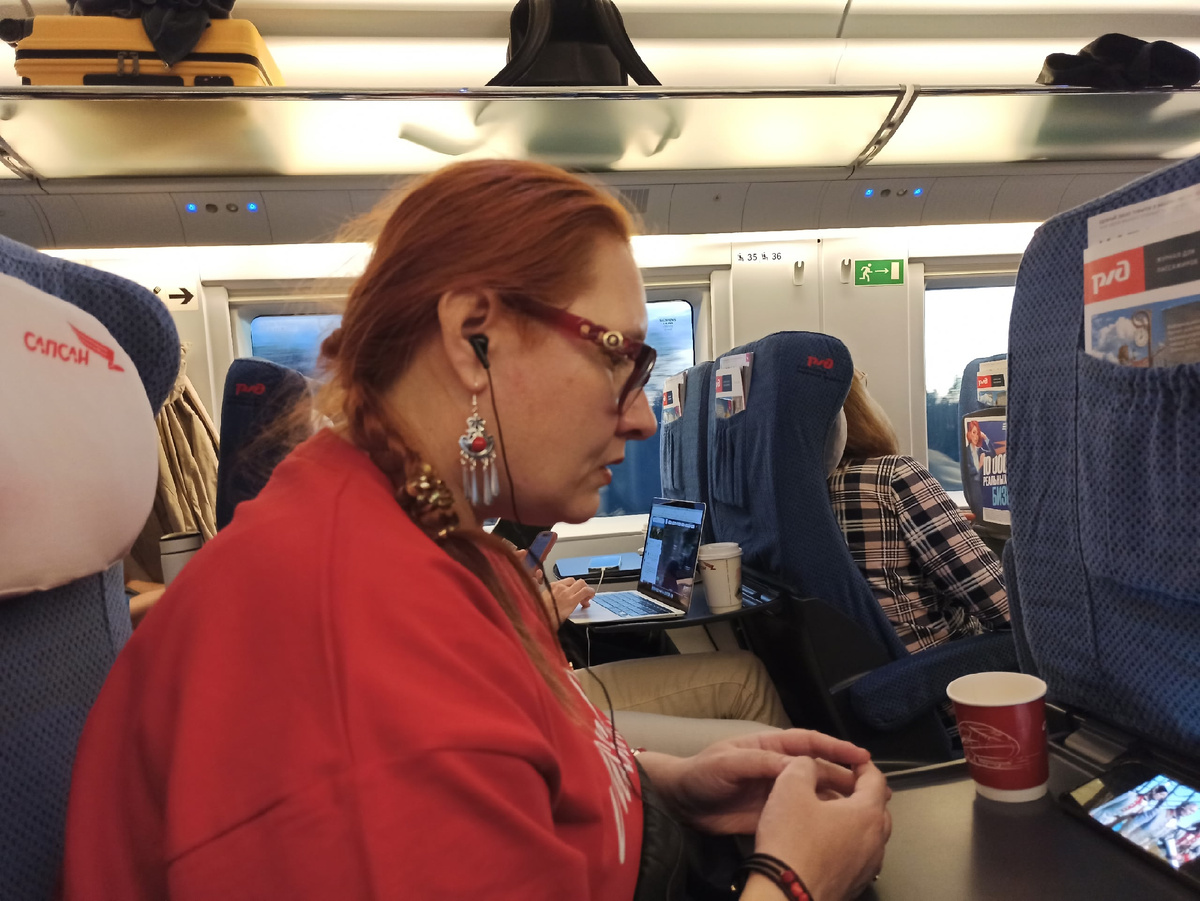 Виктория Башкирова едет из Москвы на "Сапсане"