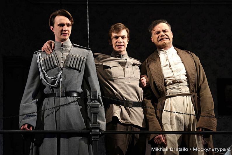 Пророчество на сцене: «Белая гвардия» в Малом театре как зеркало истории