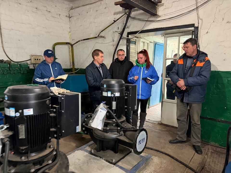    Качество выполнения работ проинспектировал «партийный десант» Валерия РАЗИНА