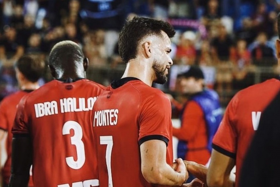 Игрок сборной Никарагуа Монтес. 