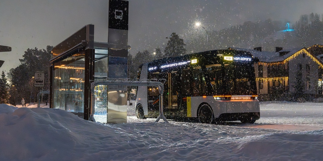 Без руля и педалей: на курорте «Манжерок» начал работу автобус-шаттл