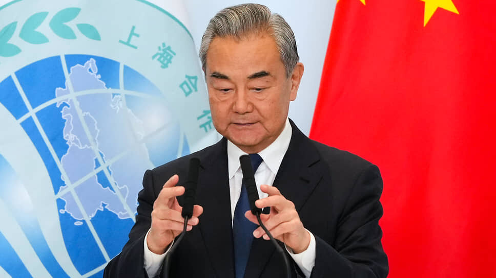 Глава МИД КНР Ван И.📷Фото: Rafiq Maqbool / AP