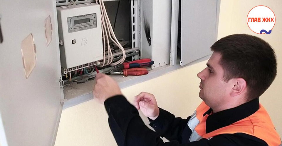 Системы электроснабжения заменили более чем в 400 домах Москвы в рамках капремонта в 2025 году
