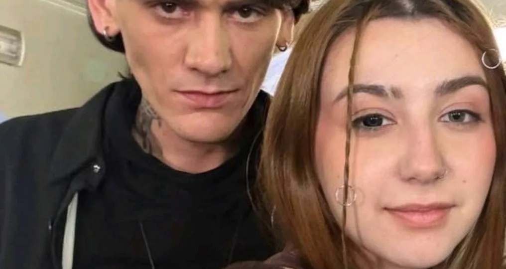 Битва экстрасенсов: ИИ-фото с Семеном Лесковым и предупреждение Александра Сакова.