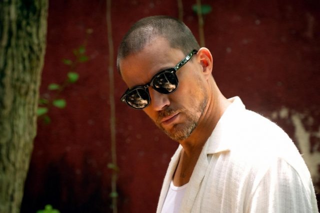    Ченнинг Татум. Кадр из трейлера к фильму «Моргни дважды»