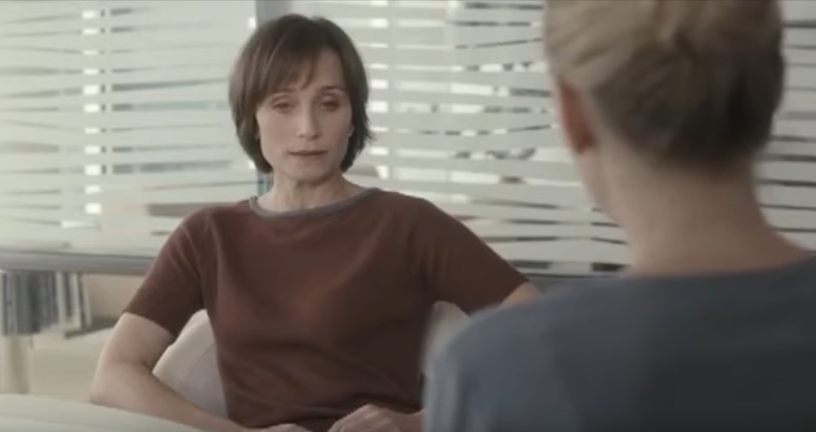 сцена, когда Кристин сетует, что Изабель ничего не усвоила из ее уроков