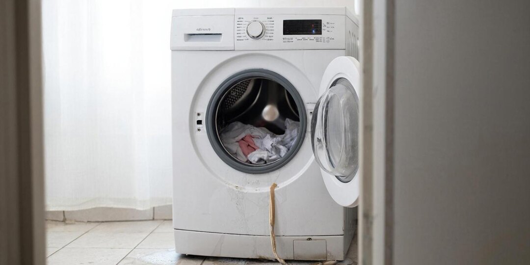 Срочно выключайте, иначе беда - хозяйкам раскрыли самые опасные звуки из стиральной машины