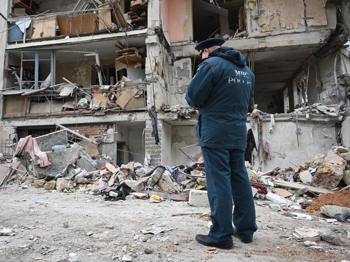    Последствия взрыва в жилом доме в Севастополе | © РИА Новости / Константин Михальчевский