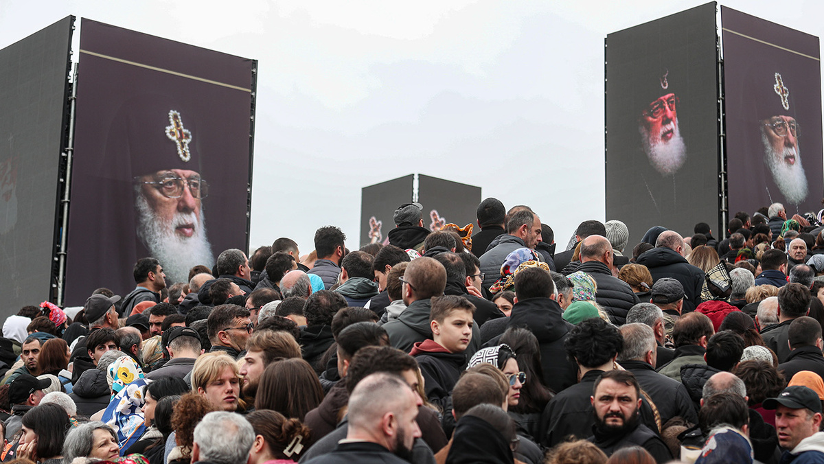   David Mdzinarishvili / EPA / TASS- Отпевание Католикоса-Патриарха всея Грузии Илии II в Тбилиси