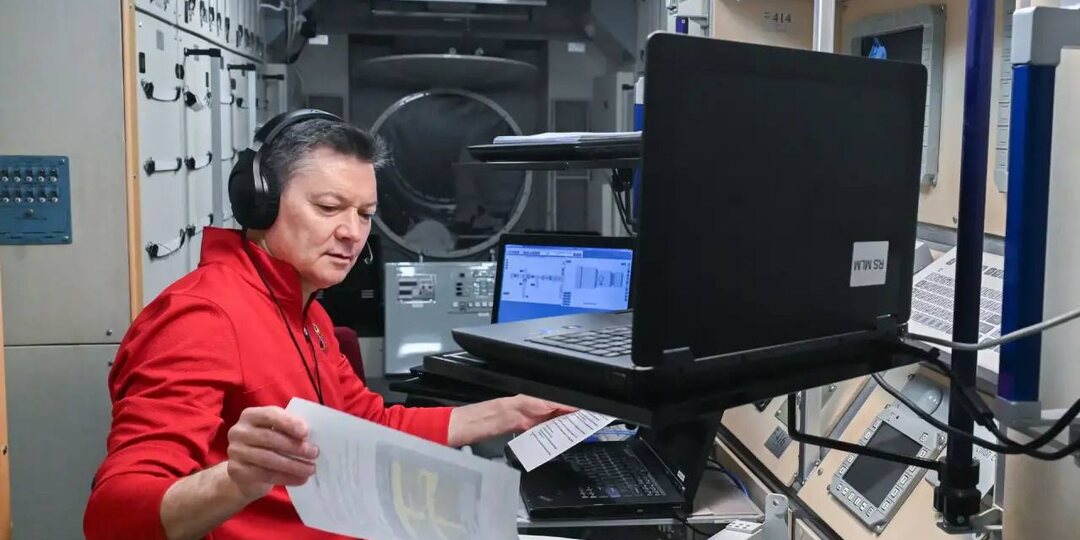 Дублирующий экипаж МКС-76 приступил к тренировкам по управлению манипулятором ERA