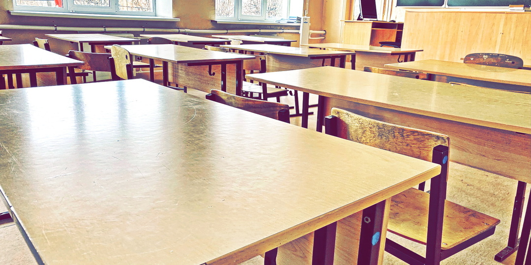 Учителям разрешат сидеть дома во время школьных каникул