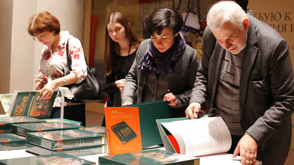 Музей Фаберже показал публике альбом иллюстраций Бориса Григорьева.📷Фото: Владимир Колодчук