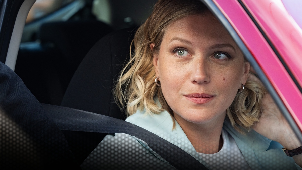 Кадр из сериала "Мёртвая точка" 