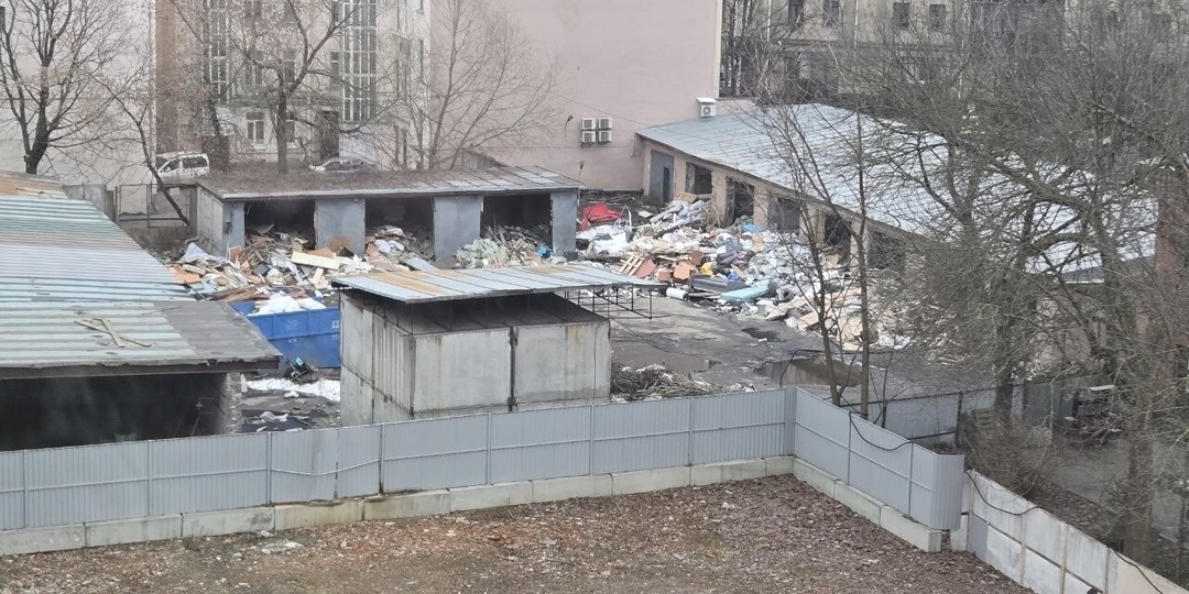 Новый глава Петроградки помог жителям с ликвидацией свалки