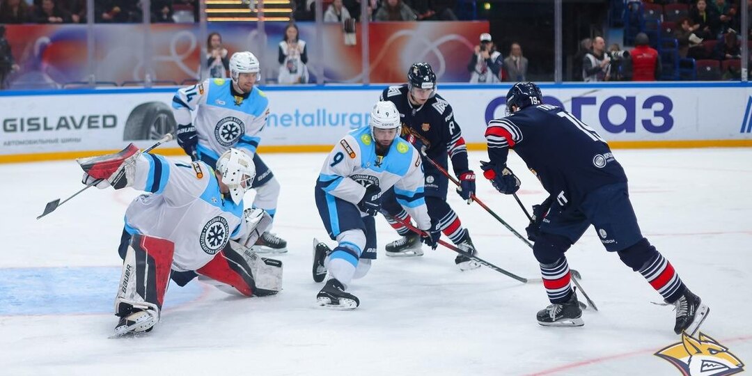 Хоккеисты «Металлурга» с победы над «Сибирью» начали поход за Кубком Гагарина