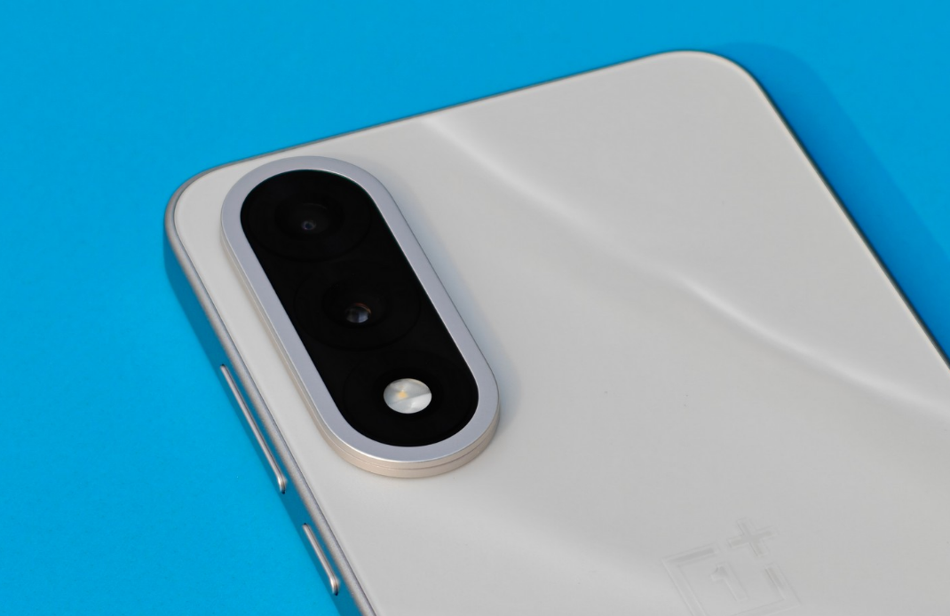 OnePlus Nord 6 (УанПлас Норд 6) 