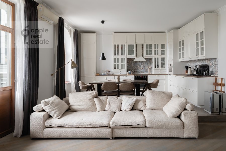 Фото из архива Apple Real Estate