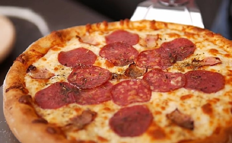 Пицца, как в настоящей пиццерии: секрет идеального теста без пузырей и волшебства итальянской кухни дома