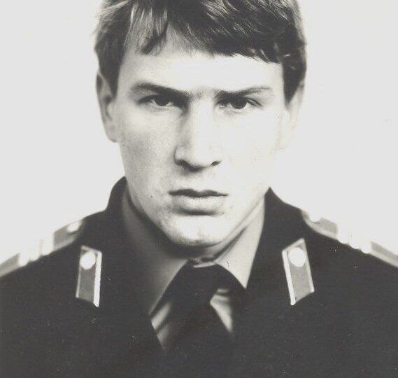 Преданный системой, но верный себе: история одного из лучших оперативников 90-х