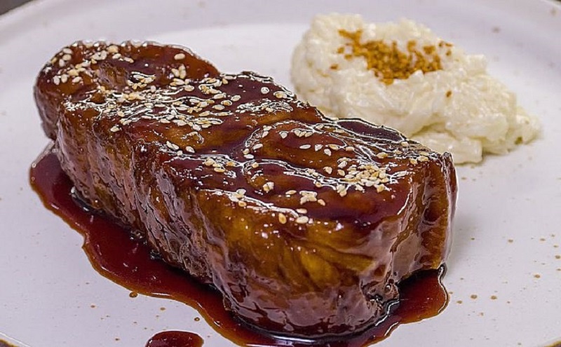 Свинина в медово-соевом соусе: секрет мягкости и незабытого вкуса