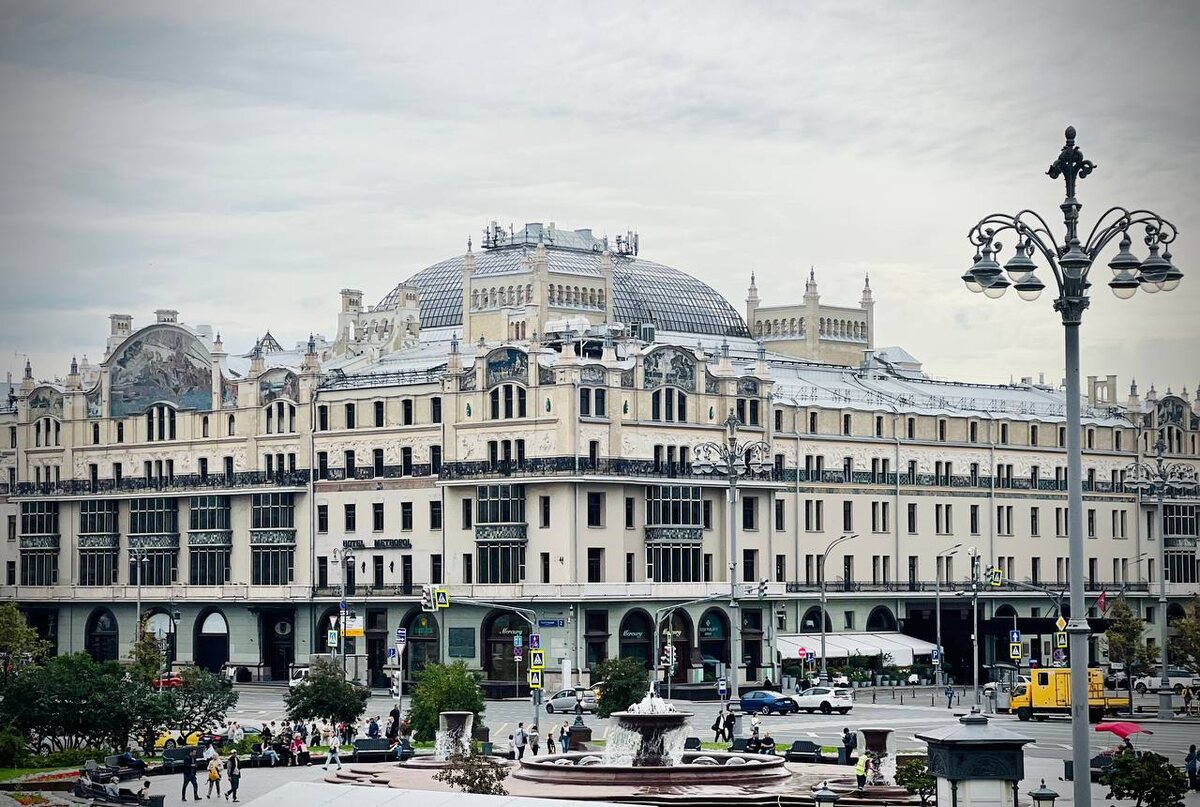 Гостиница Метрополь. Театральный проезд 2. 1905, архитекторы Л.Кекушев, В.Валькот, П.Висневский 