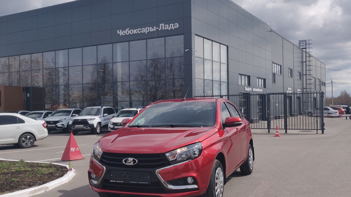 44 000 в месяц. Машина — не ваша. Математика — не в вашу пользу. Но выбора всё меньше.