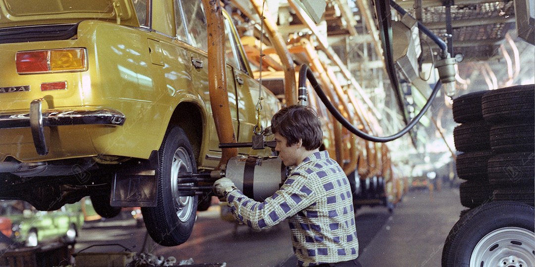 Статистика: сколько автозаводов мы потеряли? Сколько машин производил СССР и сколько производит Россия?