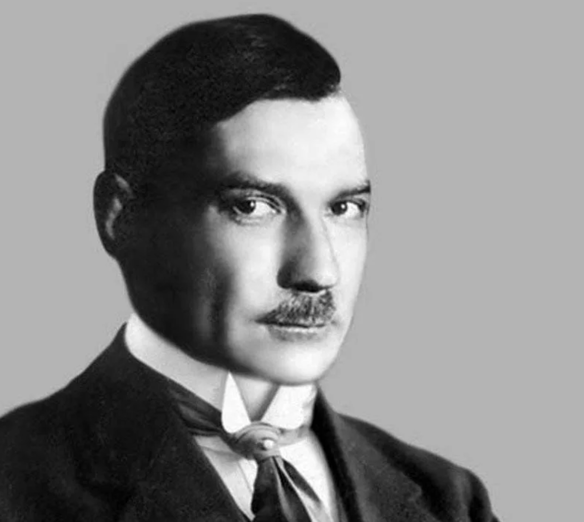 Евгений Иванович Замятин (1884 — 1937) — русский и советский писатель
