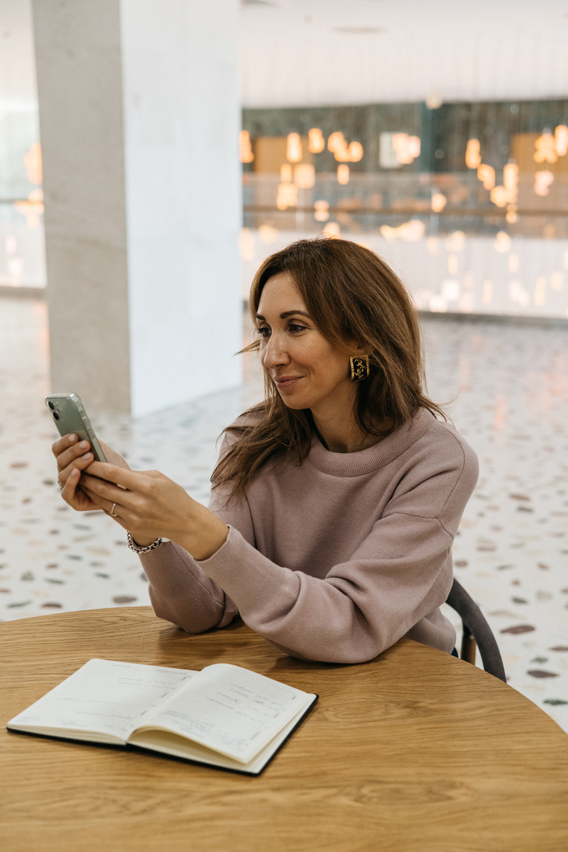 Доктор химических наук Людмила Якимова — для тех, кто хочет понимать, что наносит на кожу