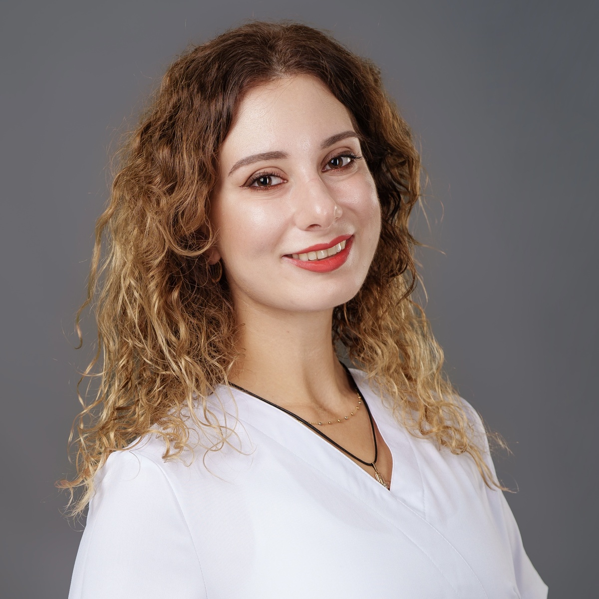 Лиана Самвеловна Гегамян - врач стоматолог-терапевт, эндодонтист