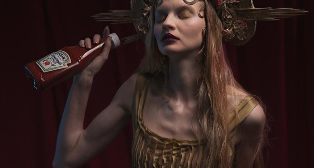 ✨ Нимб — не просто священный символ, а настоящая мода, которая переплетается с историей