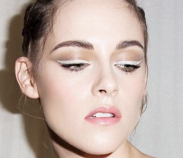 Белый карандаш для глаз — секретное оружие визажистов!