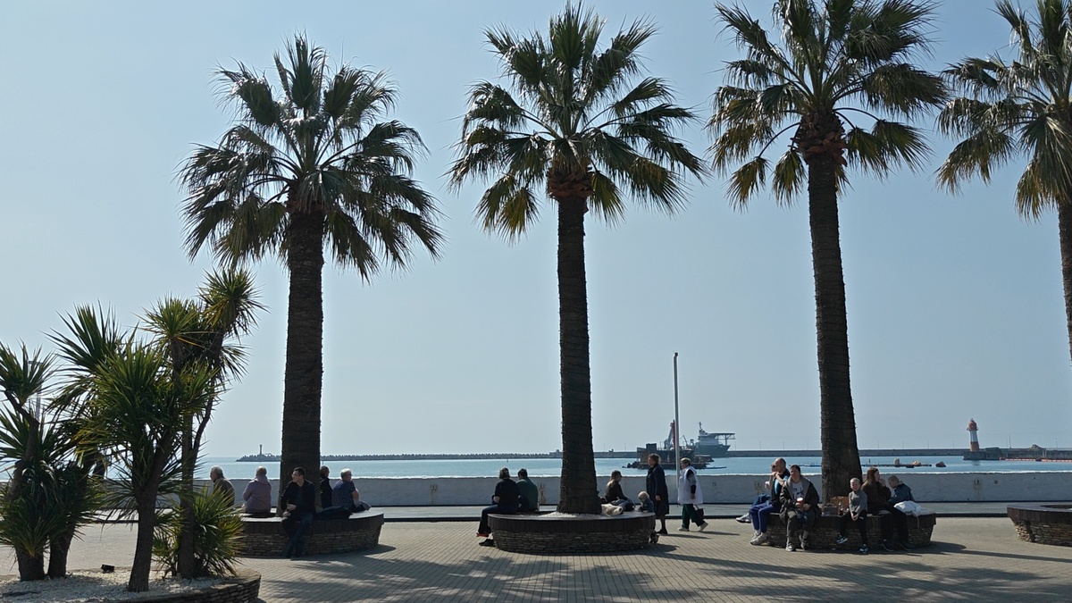 Набережная в Сочи 