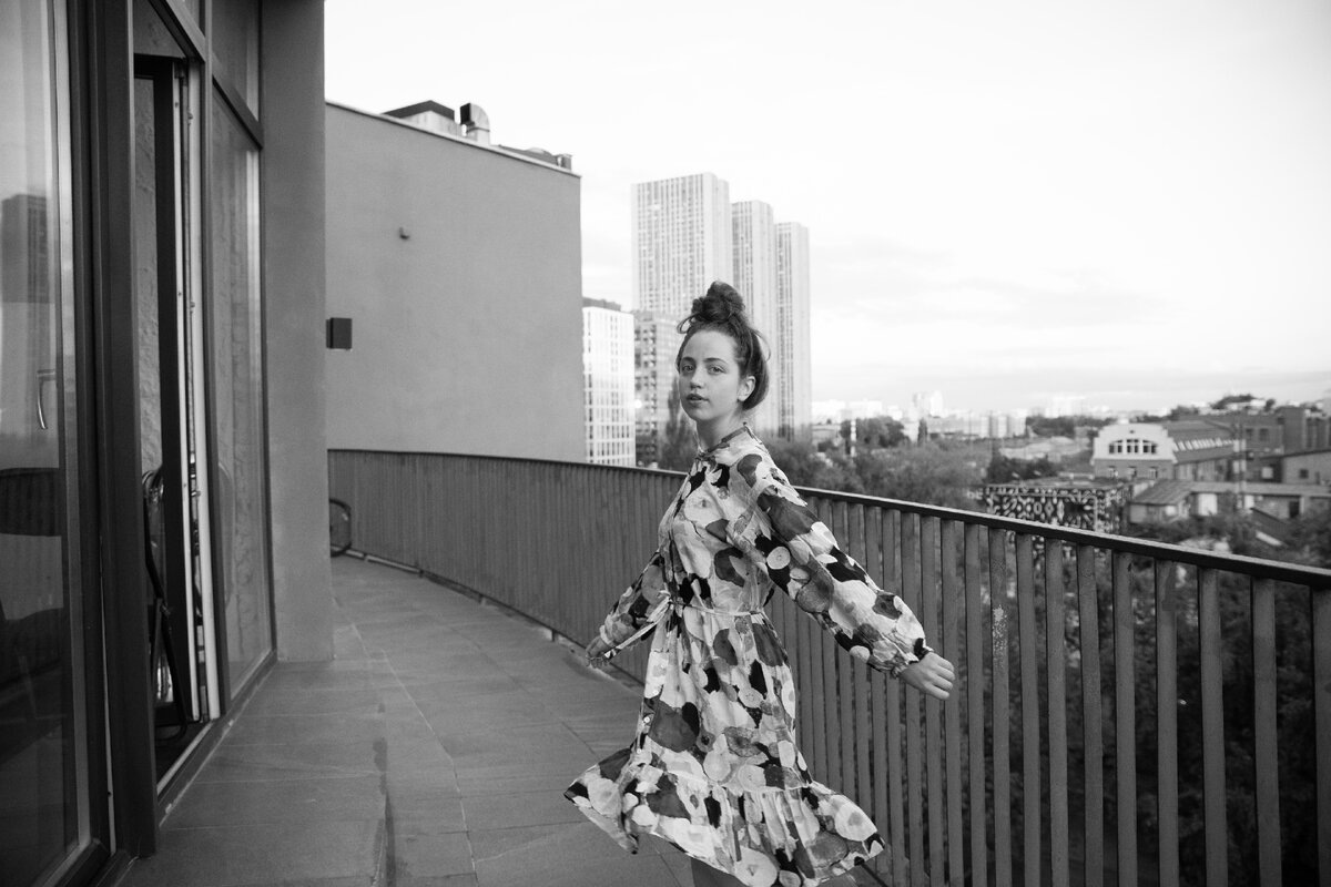 А это Оля Пелевина (если видео в конце не запустится)