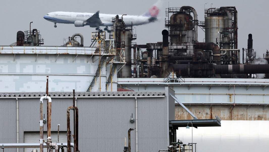    Фото: REUTERS/Issei Kato