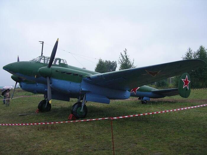 Пе-2 был скоростным пикирующим бомбардировщиком. Фото: wikimedia.org