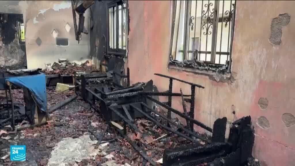 © Франция 2401:42