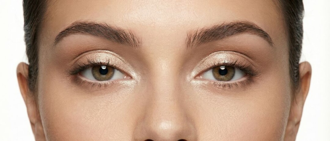 Как визуально увеличить глаза с помощью макияжа