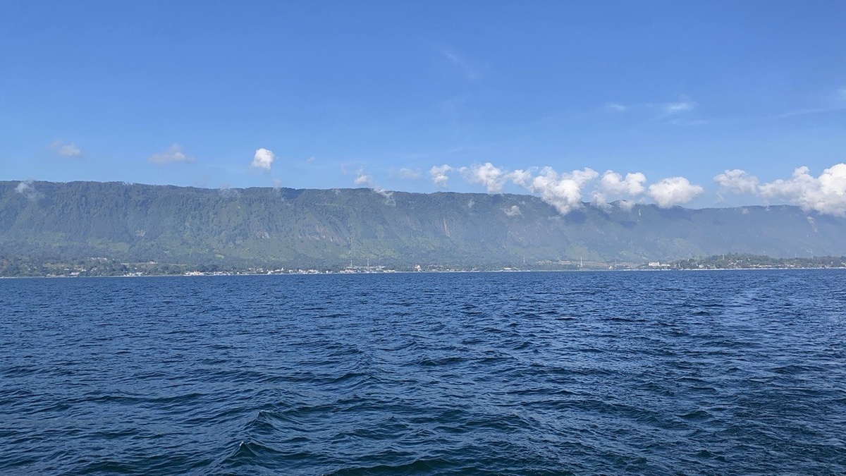 ОСТРОВ САМОСИР 