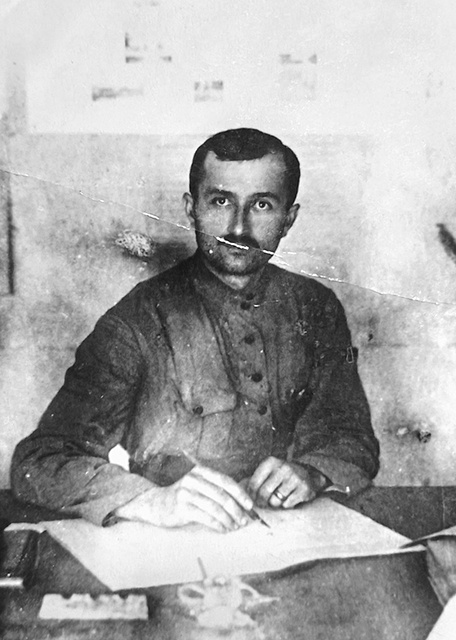    У истоков курской милиции стоял бывший моряк Черноморского флота и командир партизанского отряда 25-летний Даниил Гологудин. Фото музея истории курской полиции