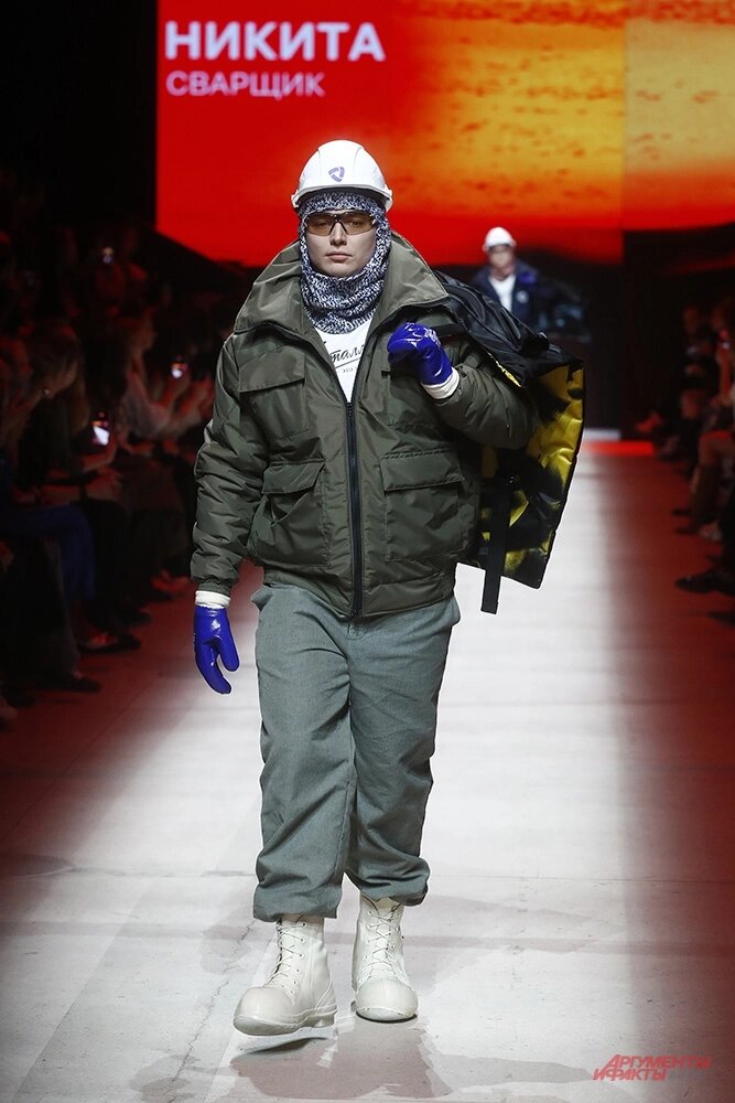    Первый день Московской недели моды в ЦВЗ «Манеж». Фото: АиФ/ Игорь Харитонов
