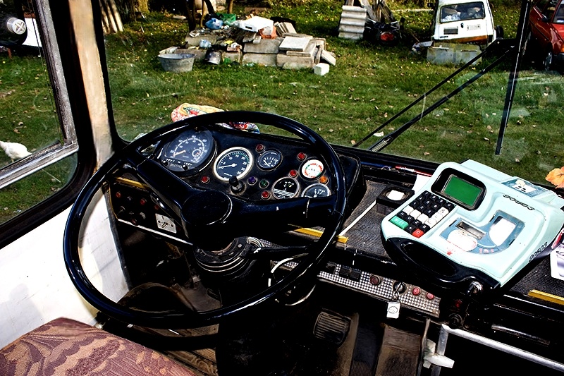 Интерьер водителького места автобуса AUTOSAN H9-20. Классический вид.