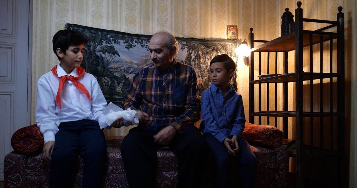 В дальшейшем Ахмед часто захаживал к дедушке Малхазу и младшего братика приводил. 